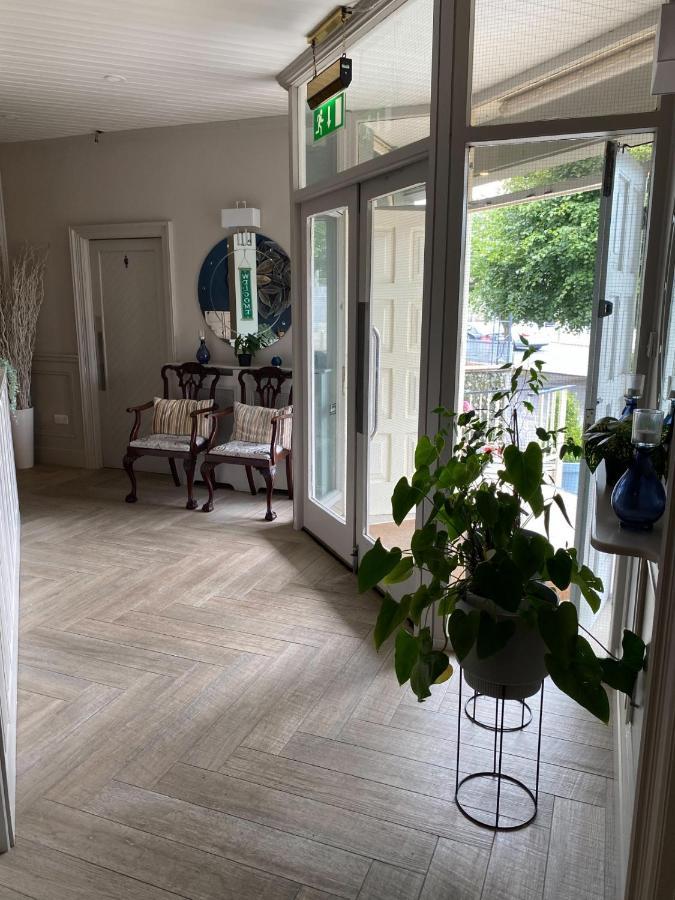 The Town House Hotel Naas Bagian luar foto