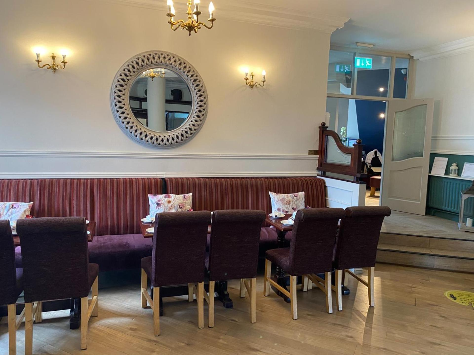 The Town House Hotel Naas Bagian luar foto